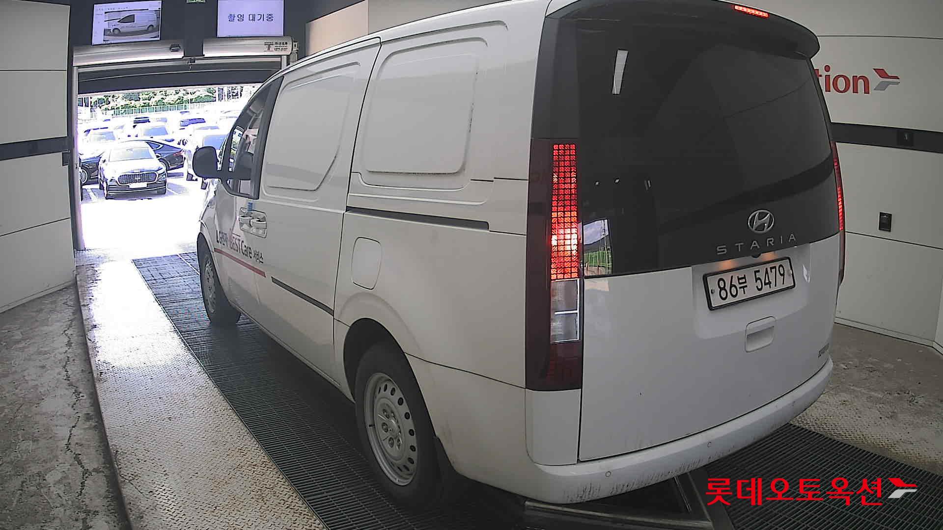 هيونداي Staria 2022 — صورة 9