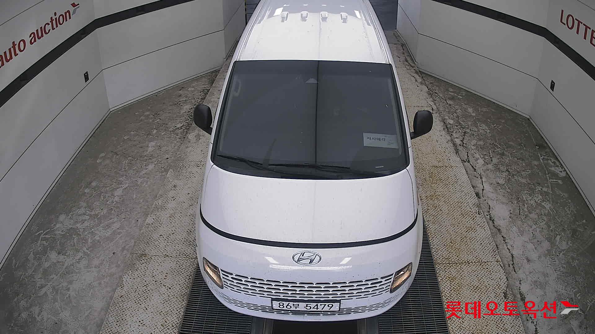 هيونداي Staria 2022 — صورة 25