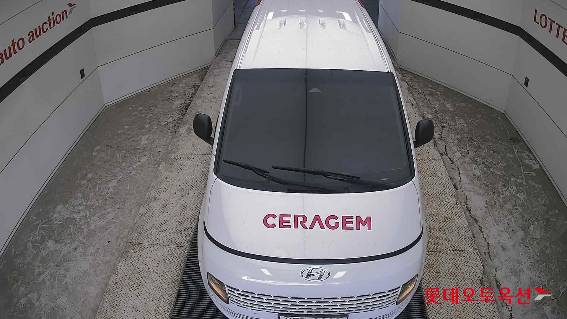 2022 - hyundai staria