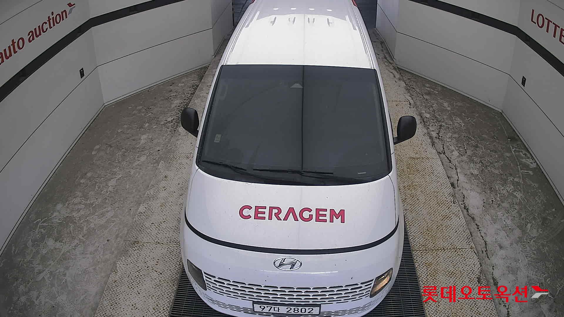 2022 - hyundai staria