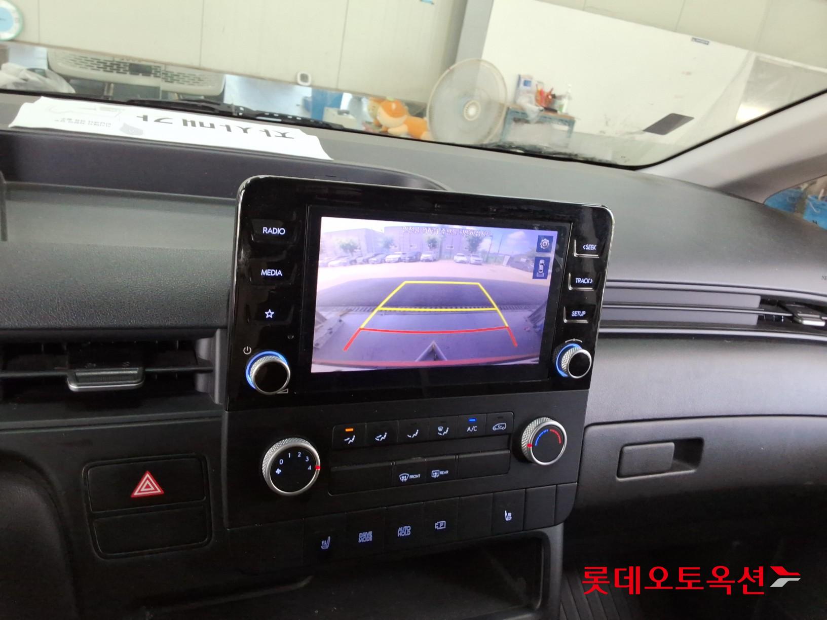 2022 - hyundai staria