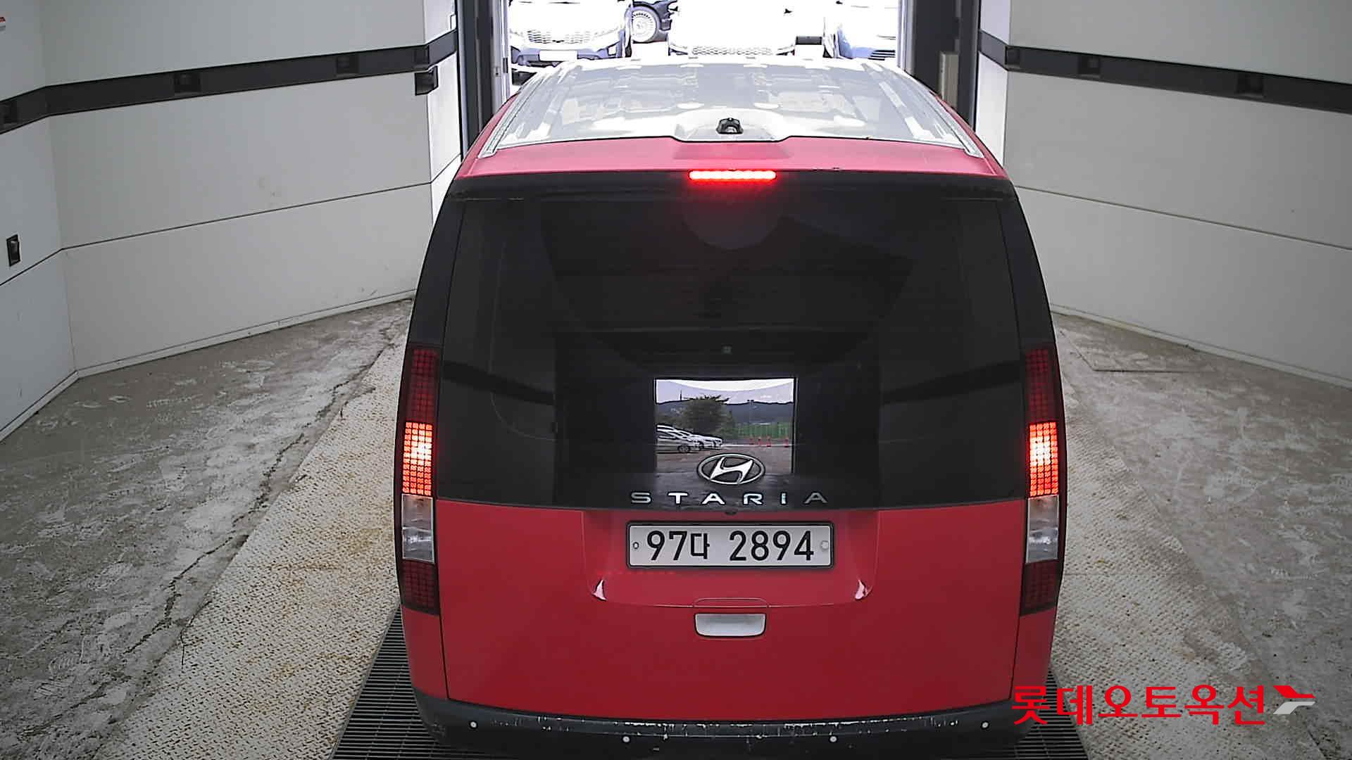 2022 - hyundai staria