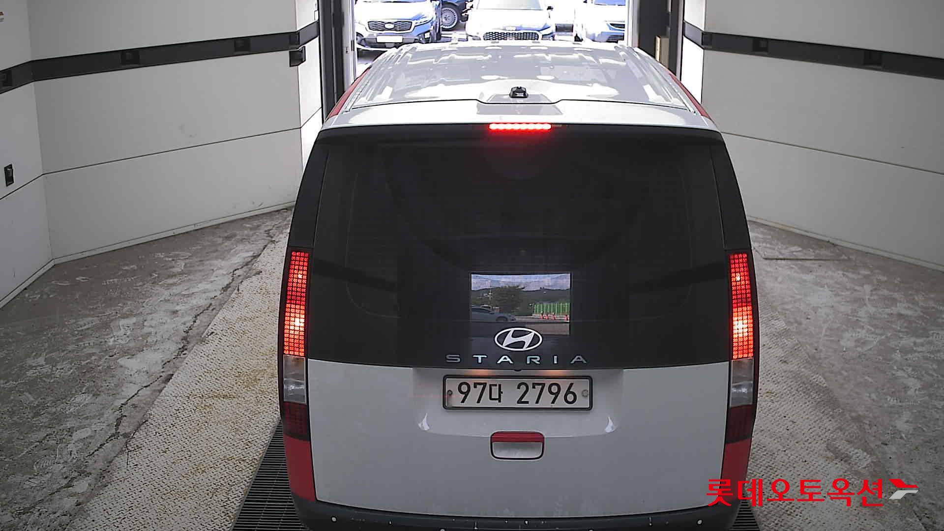 2022 - hyundai staria