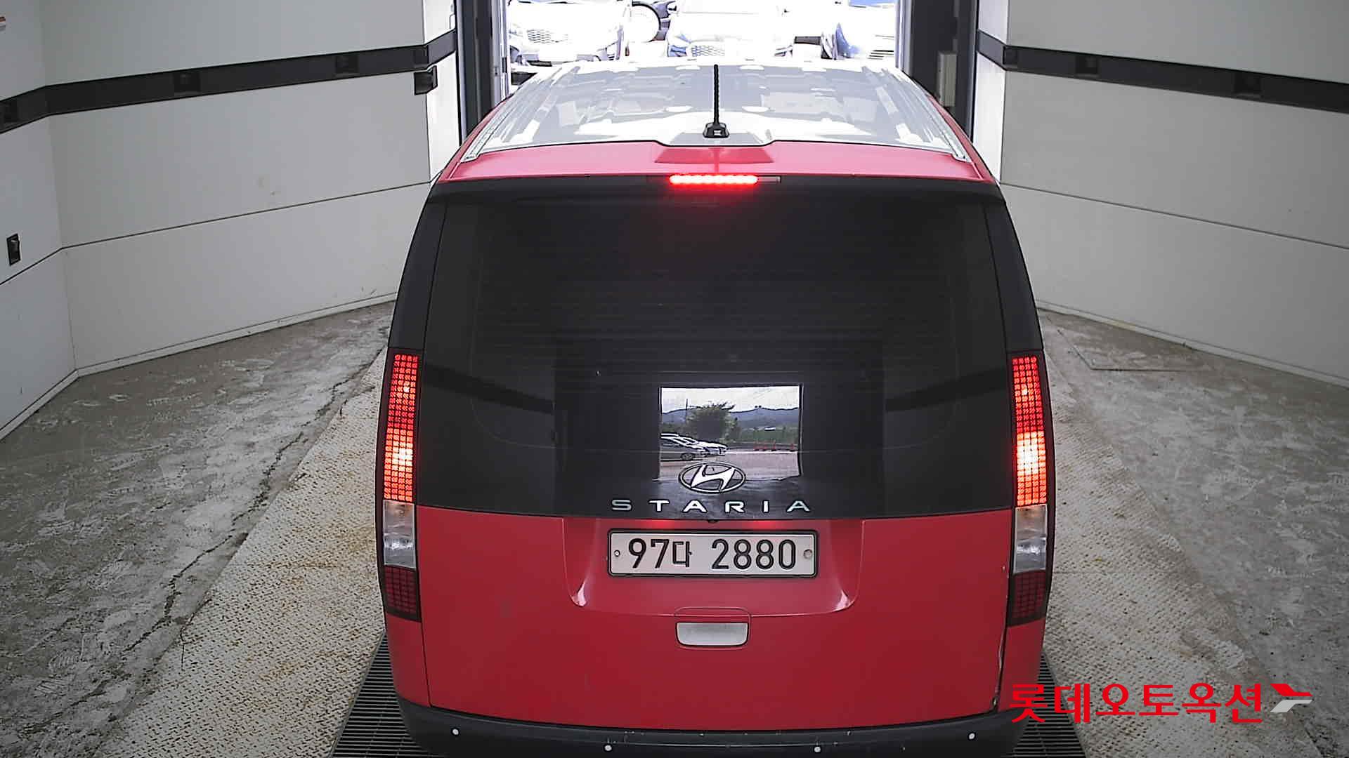 2022 - hyundai staria