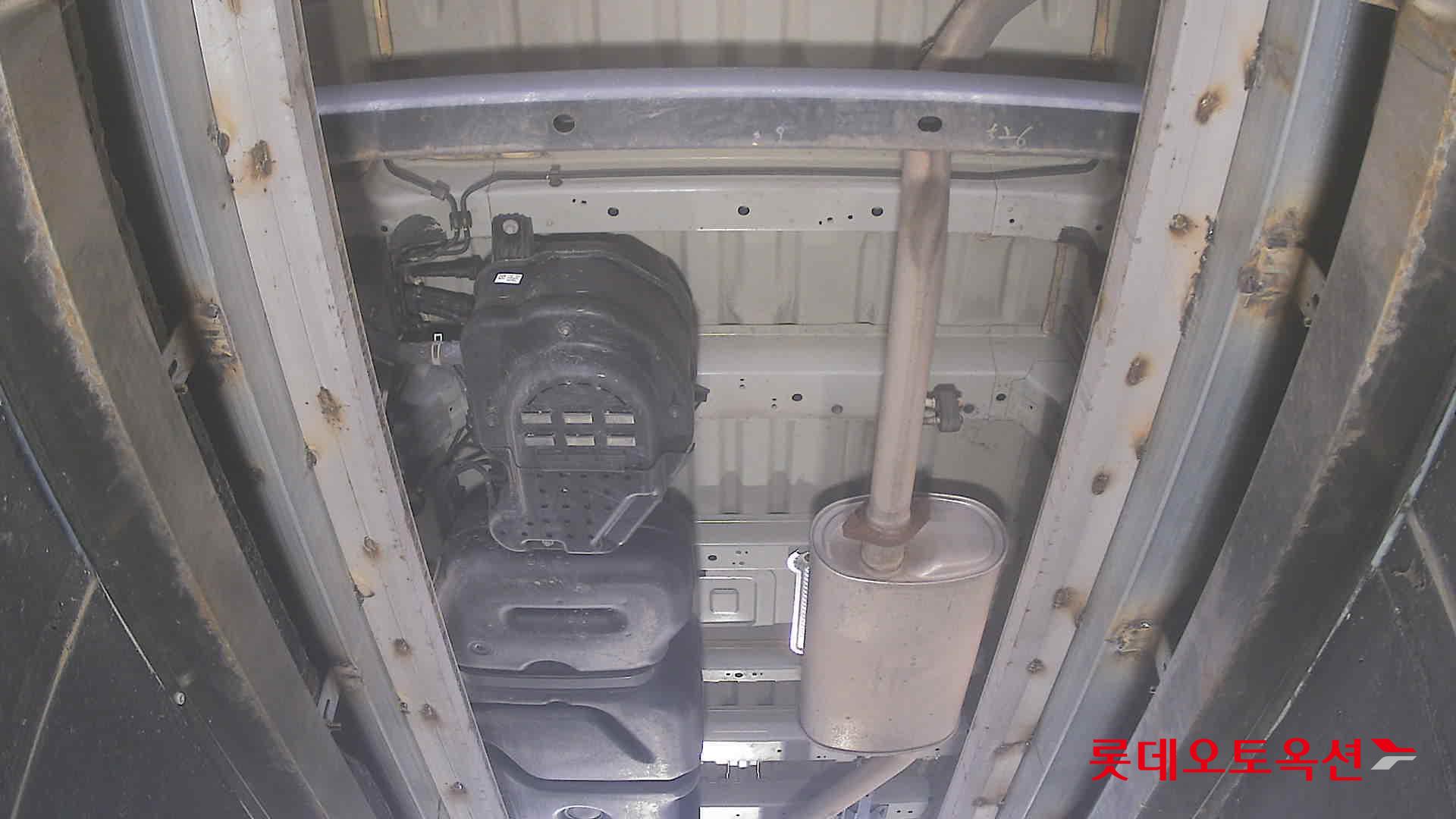 2022 - hyundai staria