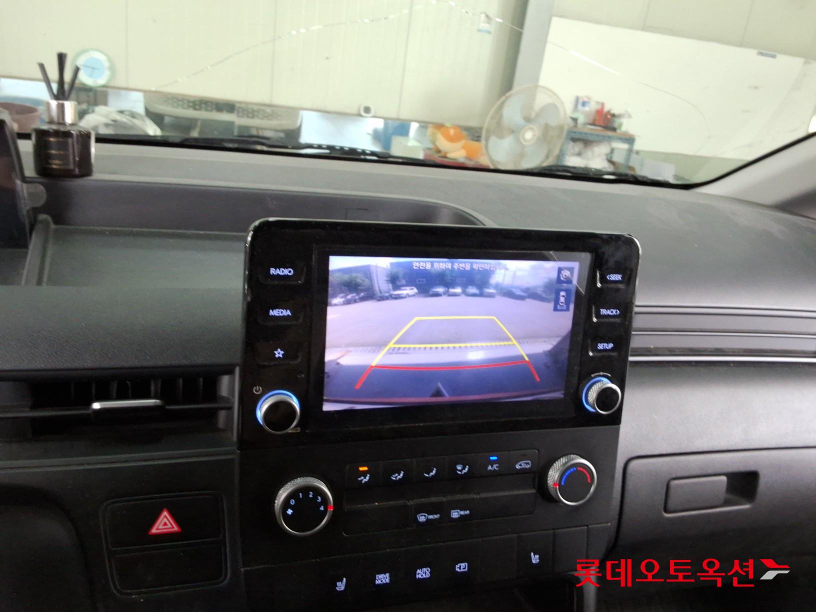 2022 - hyundai staria