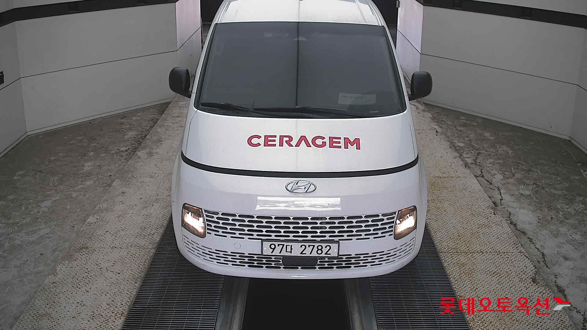 Hyundai Staria 2.2