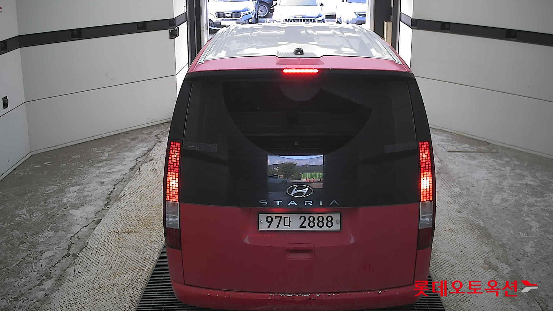 2022 - hyundai staria