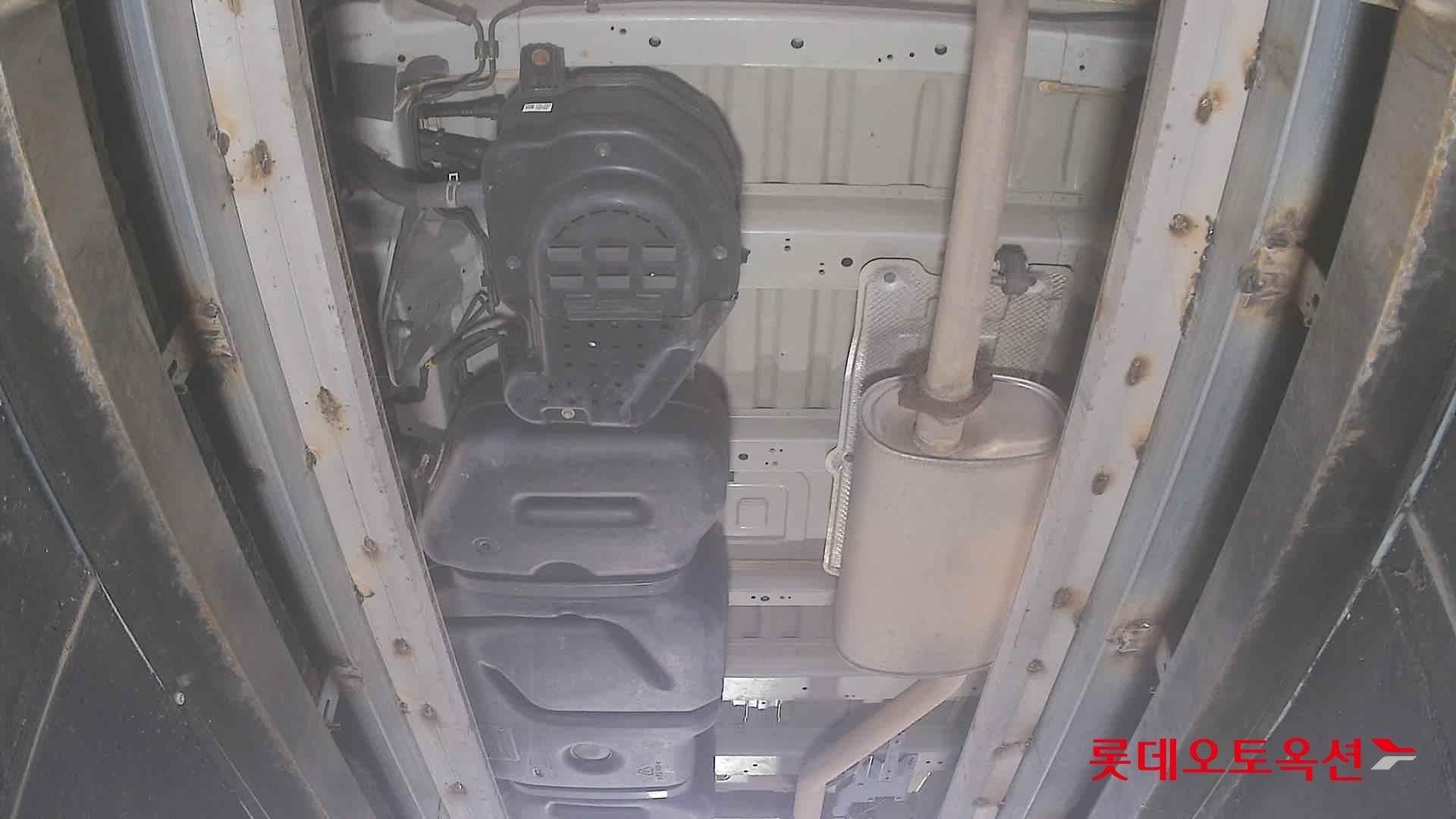 2022 - hyundai staria