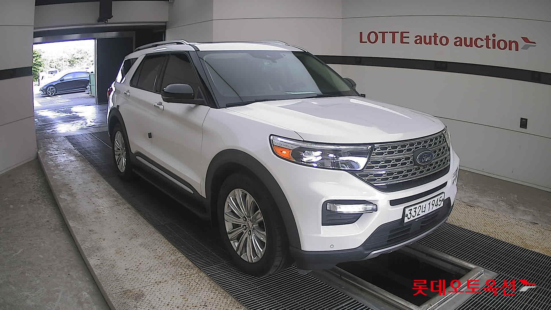 2020 - ford explorer