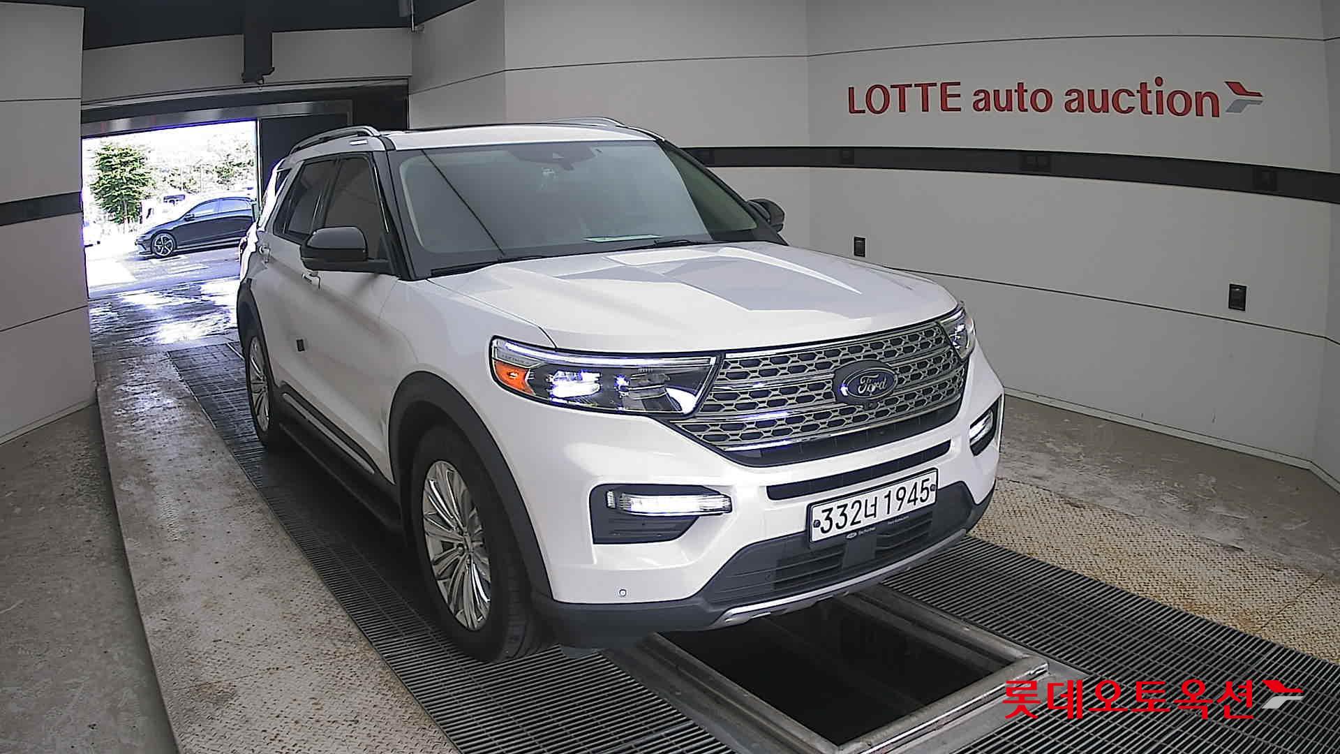 2020 - ford explorer