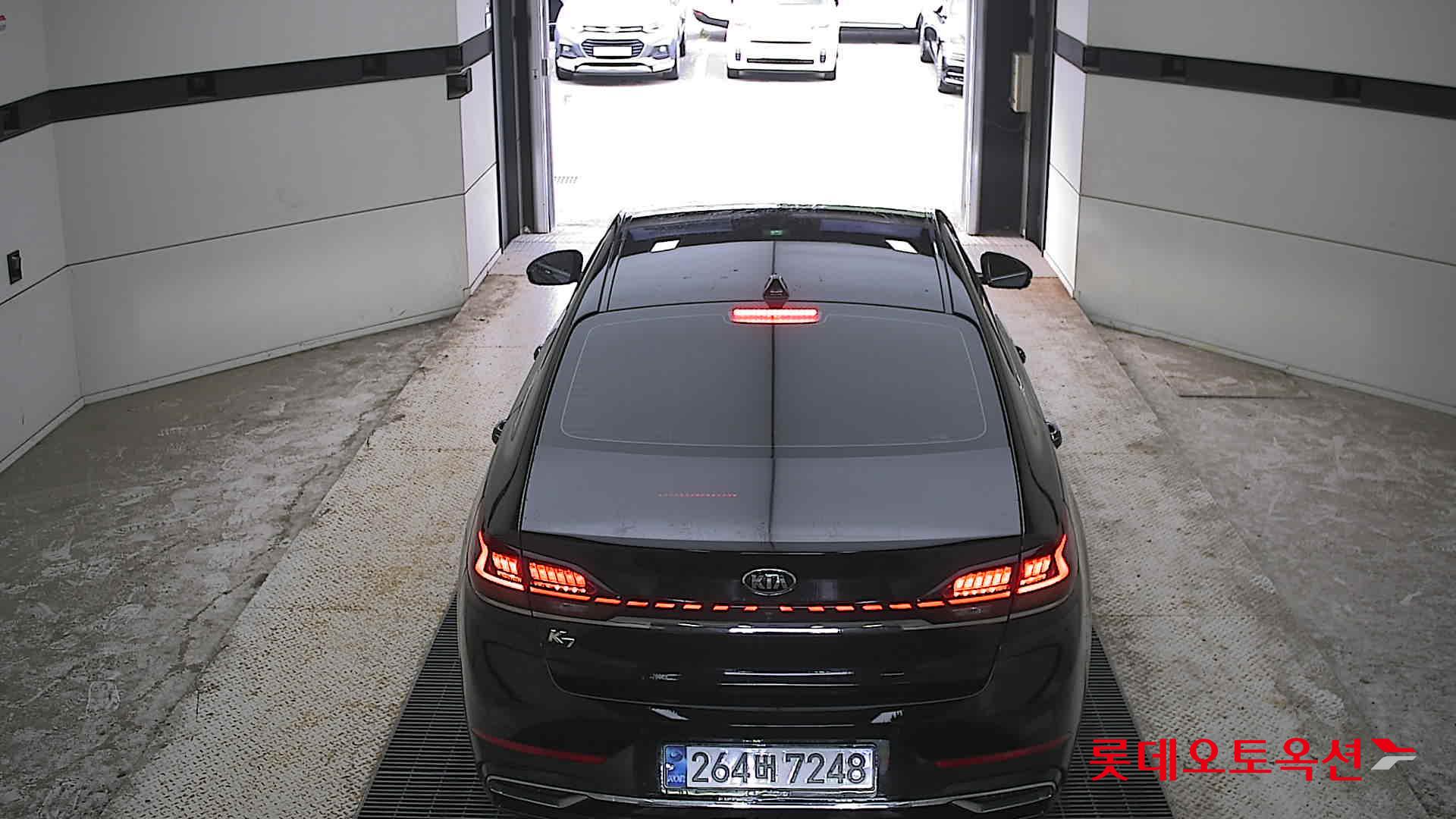2021 - kia k7