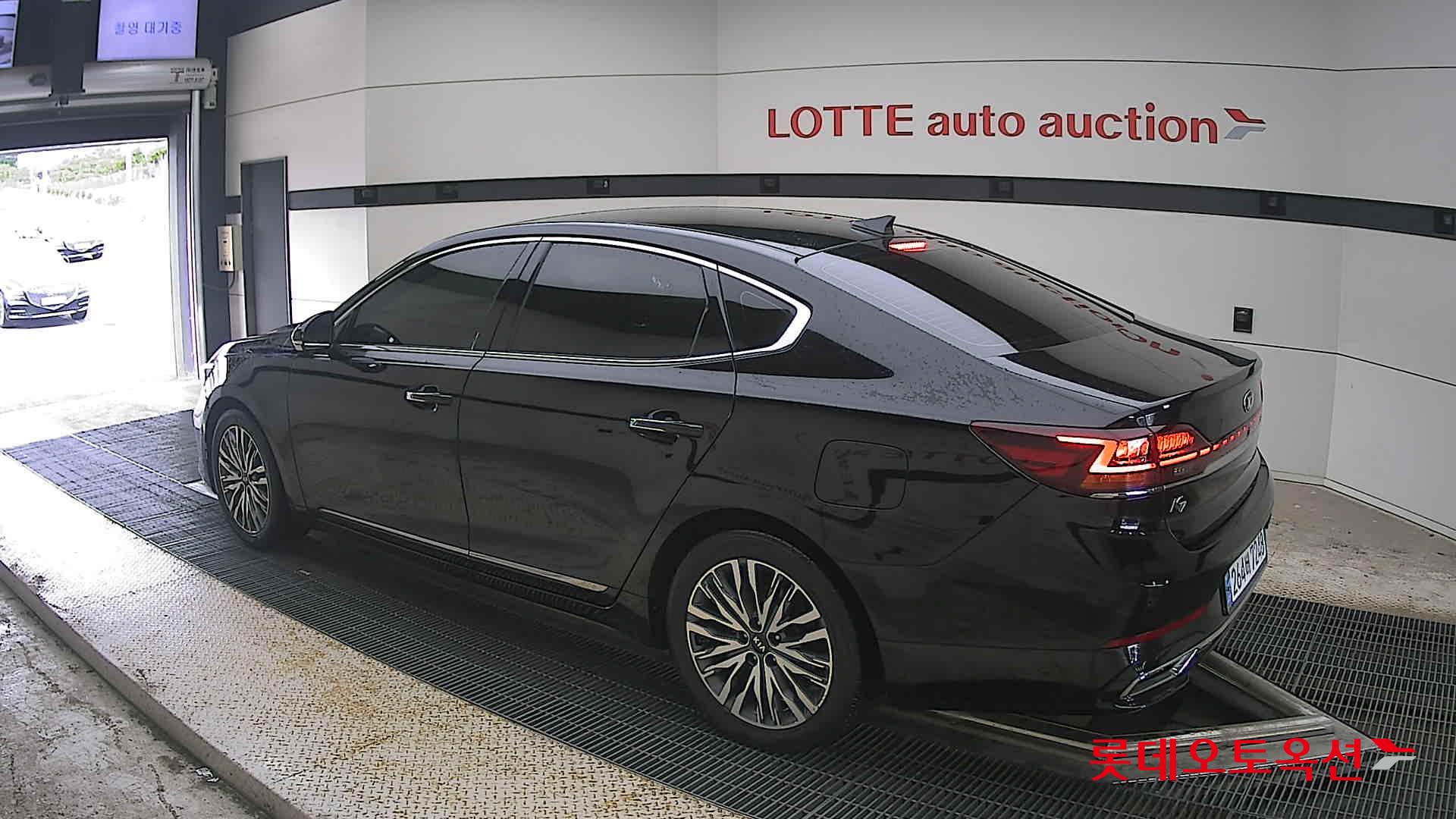 2021 - kia k7