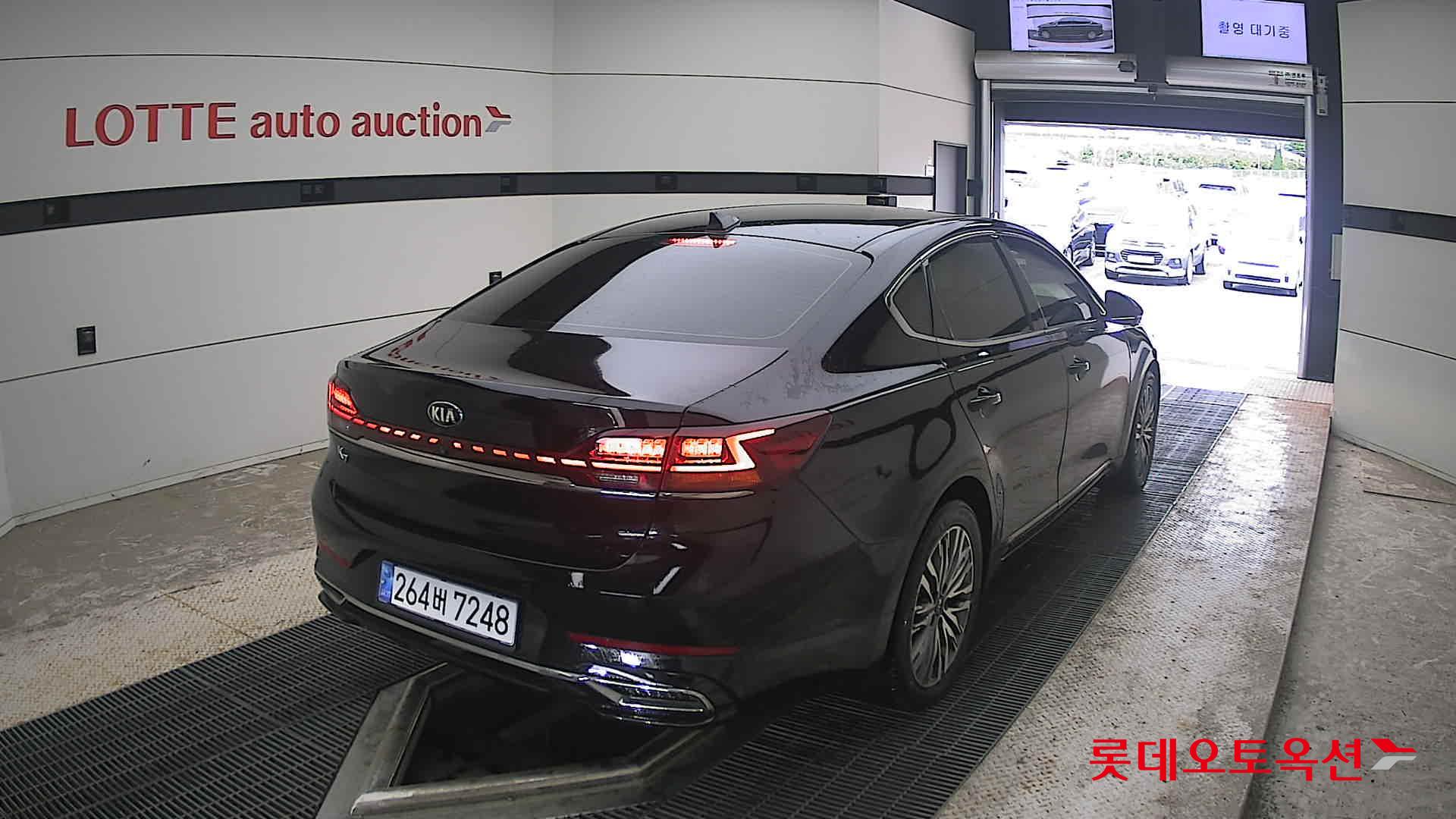 2021 - kia k7