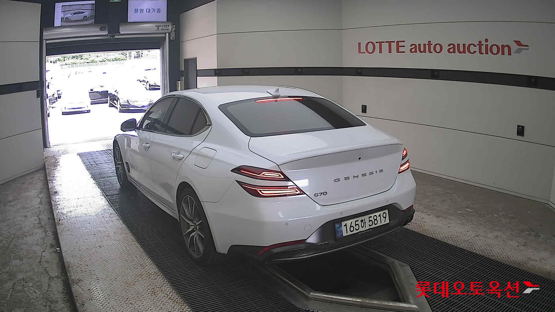 2023 - genesis g70
