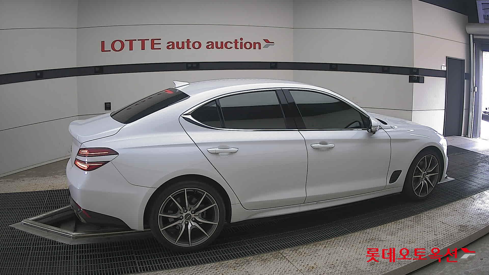 2023 - genesis g70