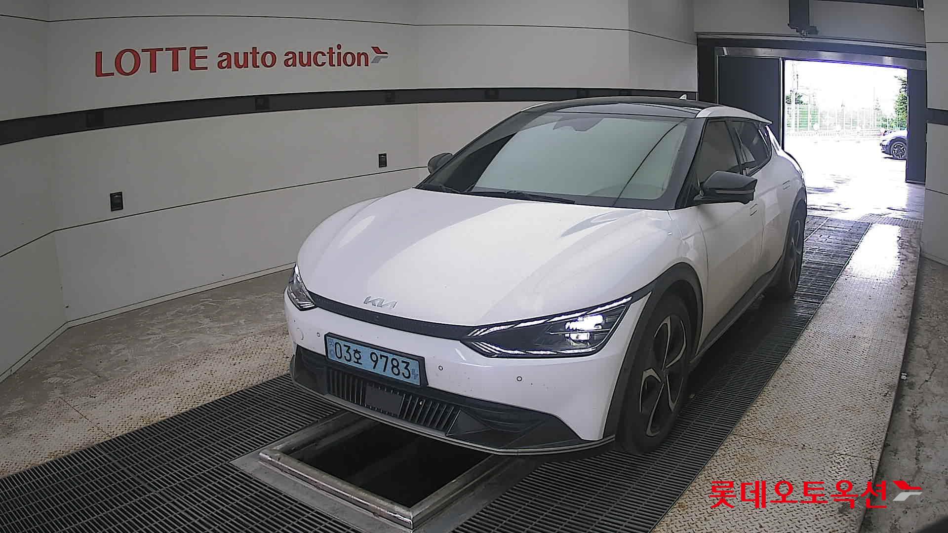 2022 - kia ev6