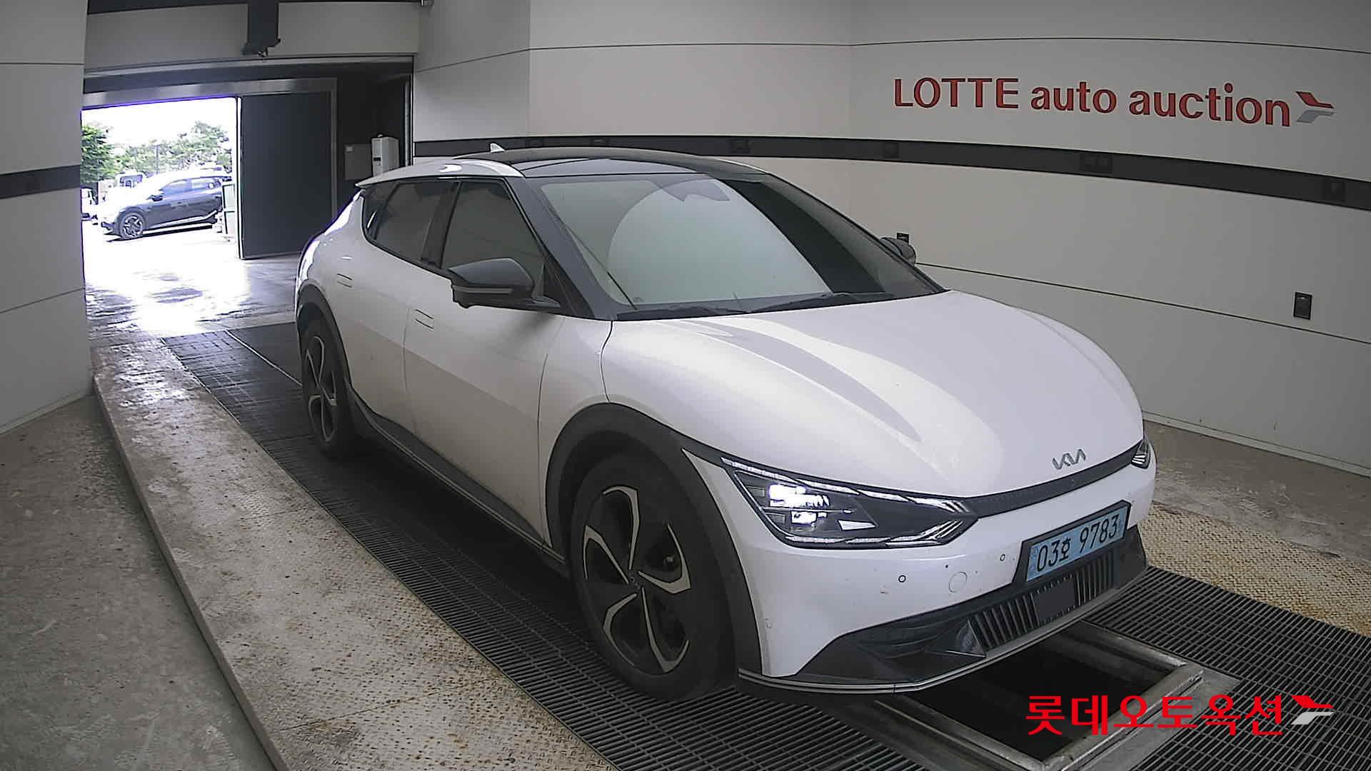 2022 - kia ev6