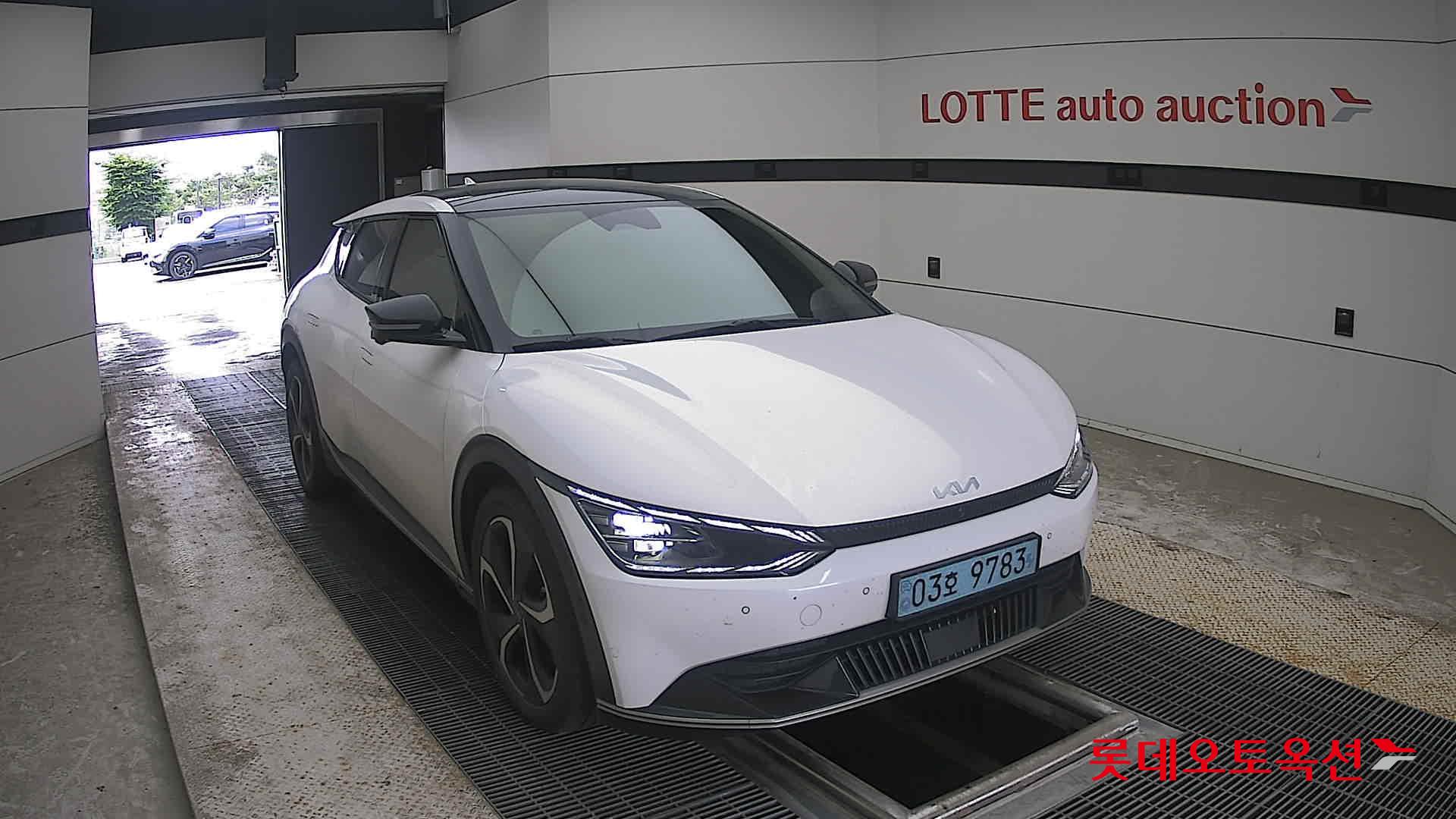2022 - kia ev6