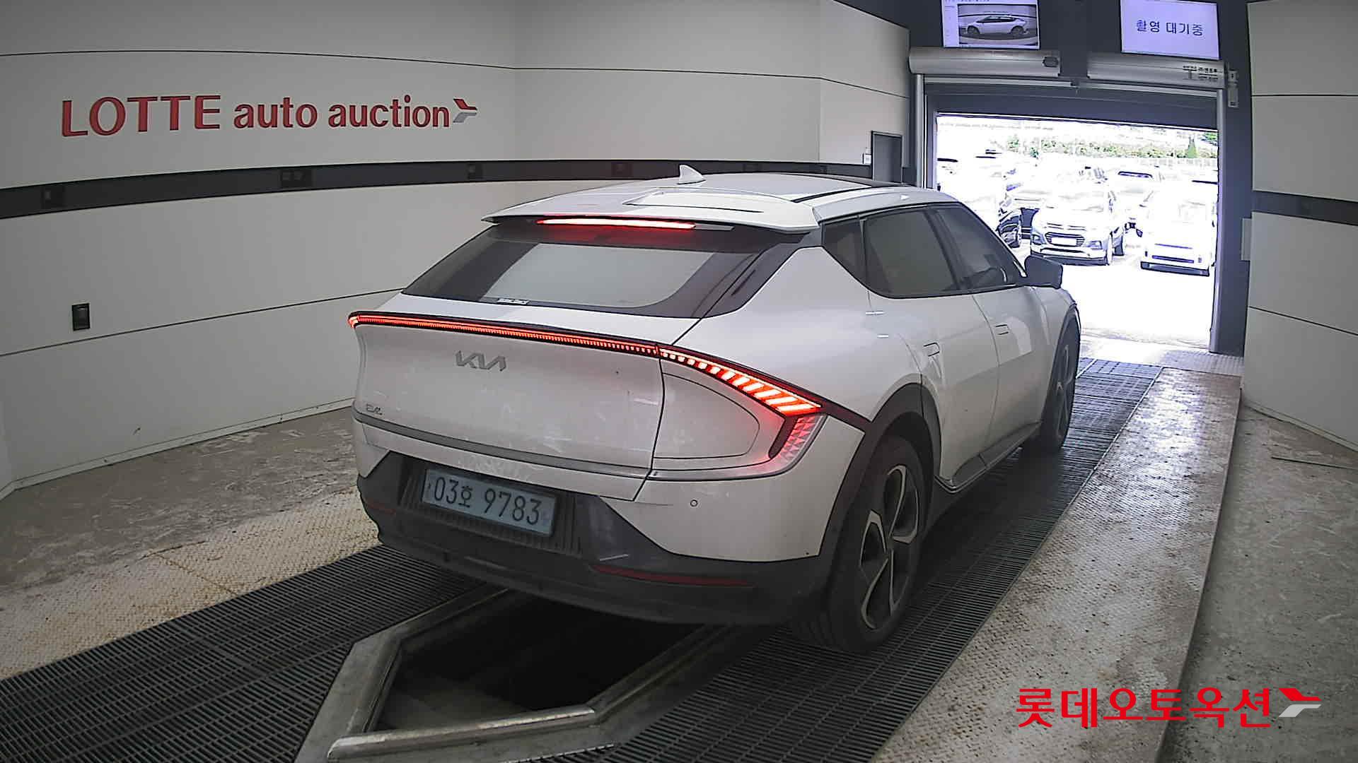 2022 - kia ev6