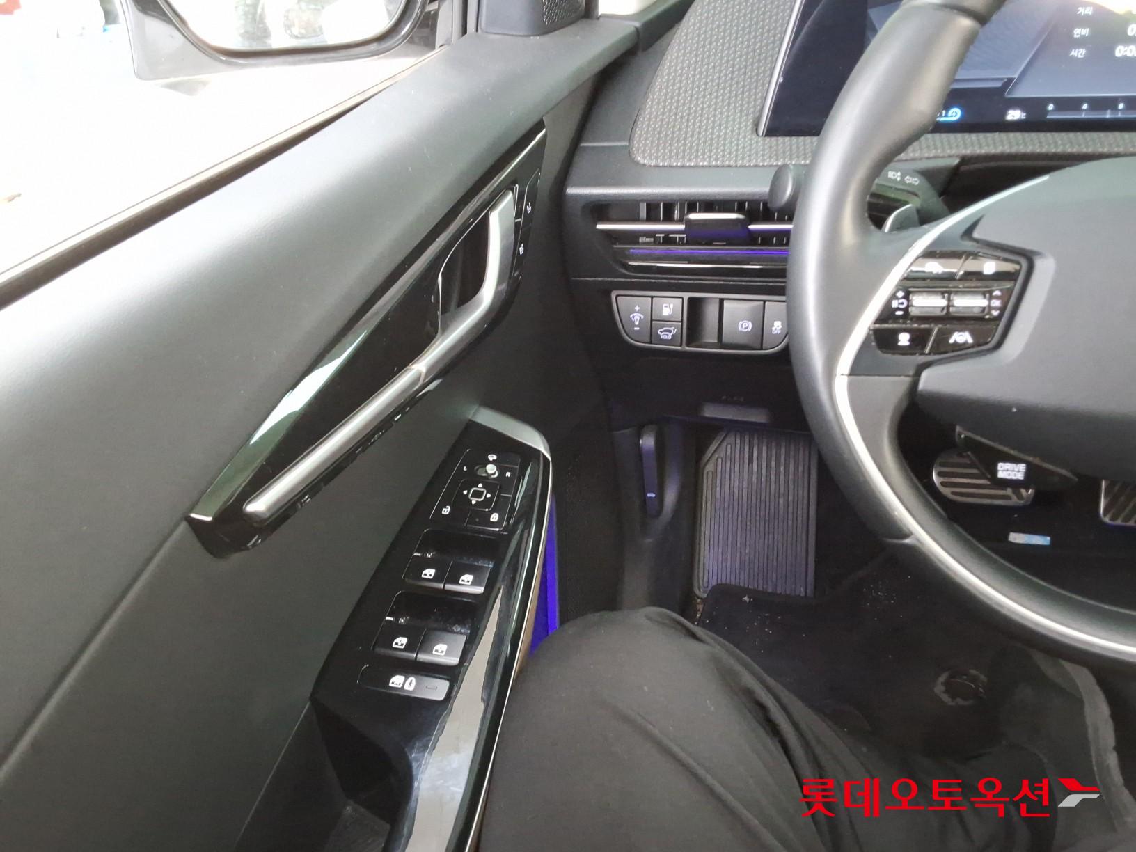 2022 - kia ev6