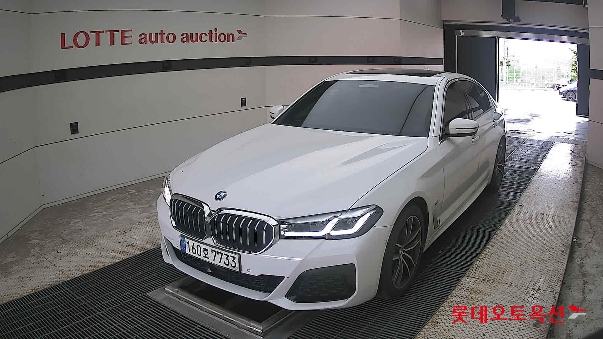 2021 - bmw 523d