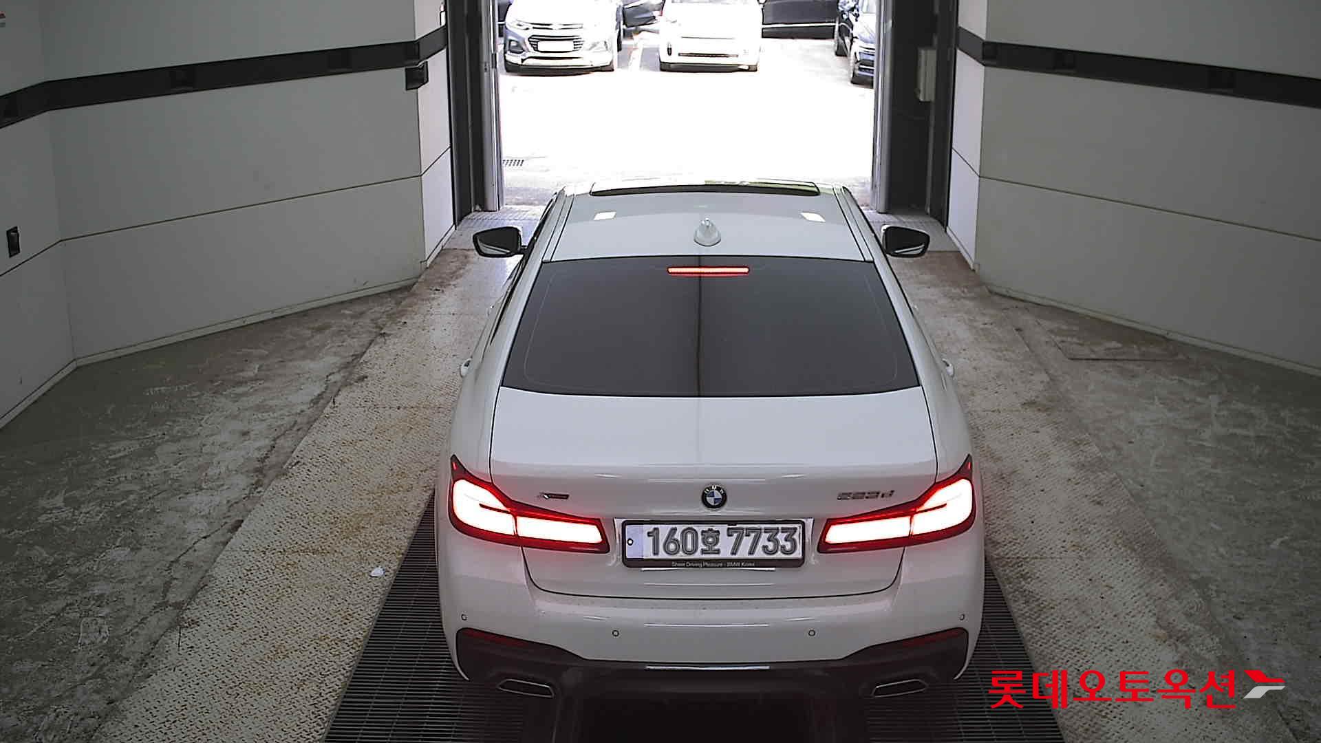 2021 - bmw 523d