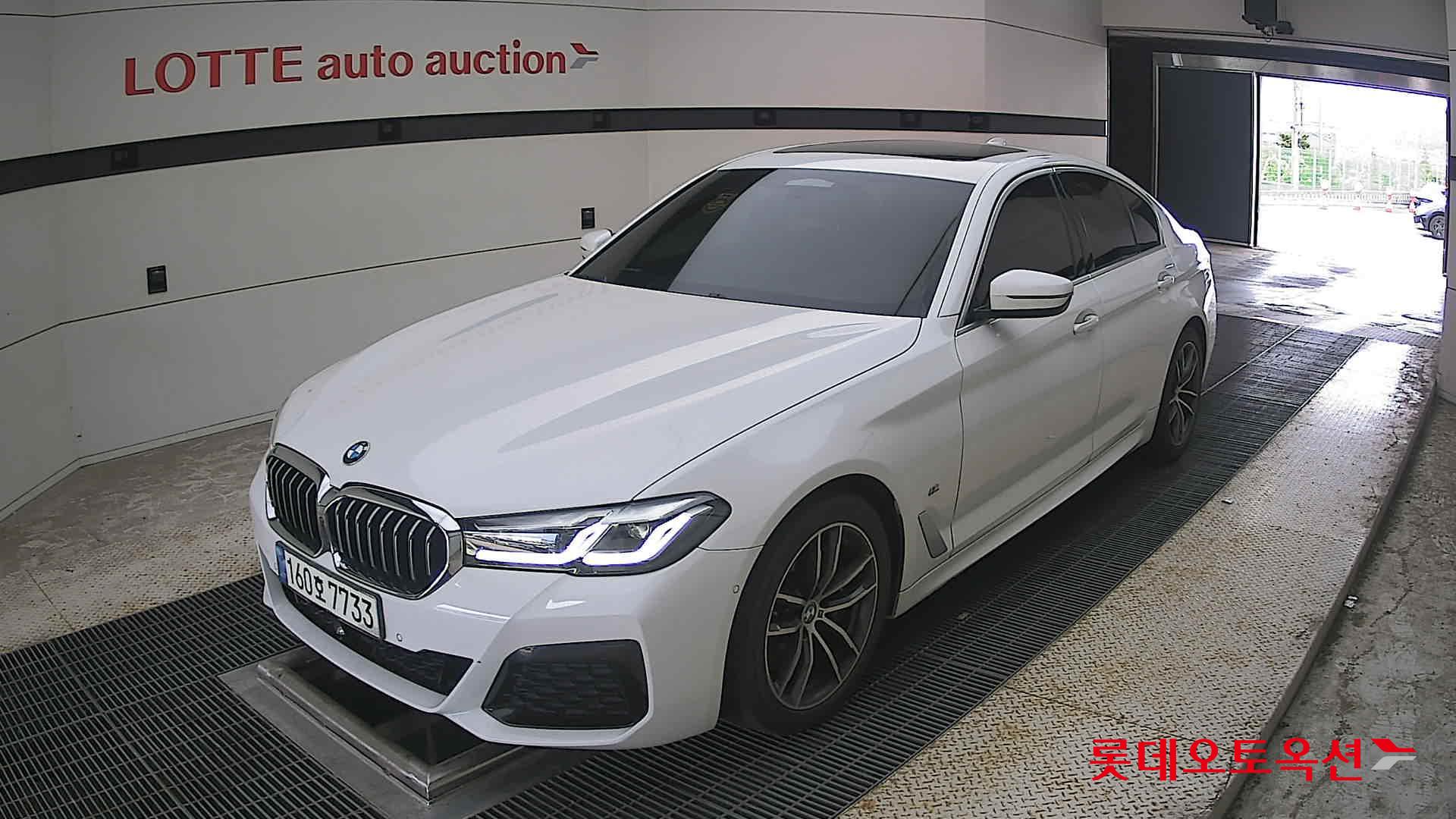 2021 - bmw 523d