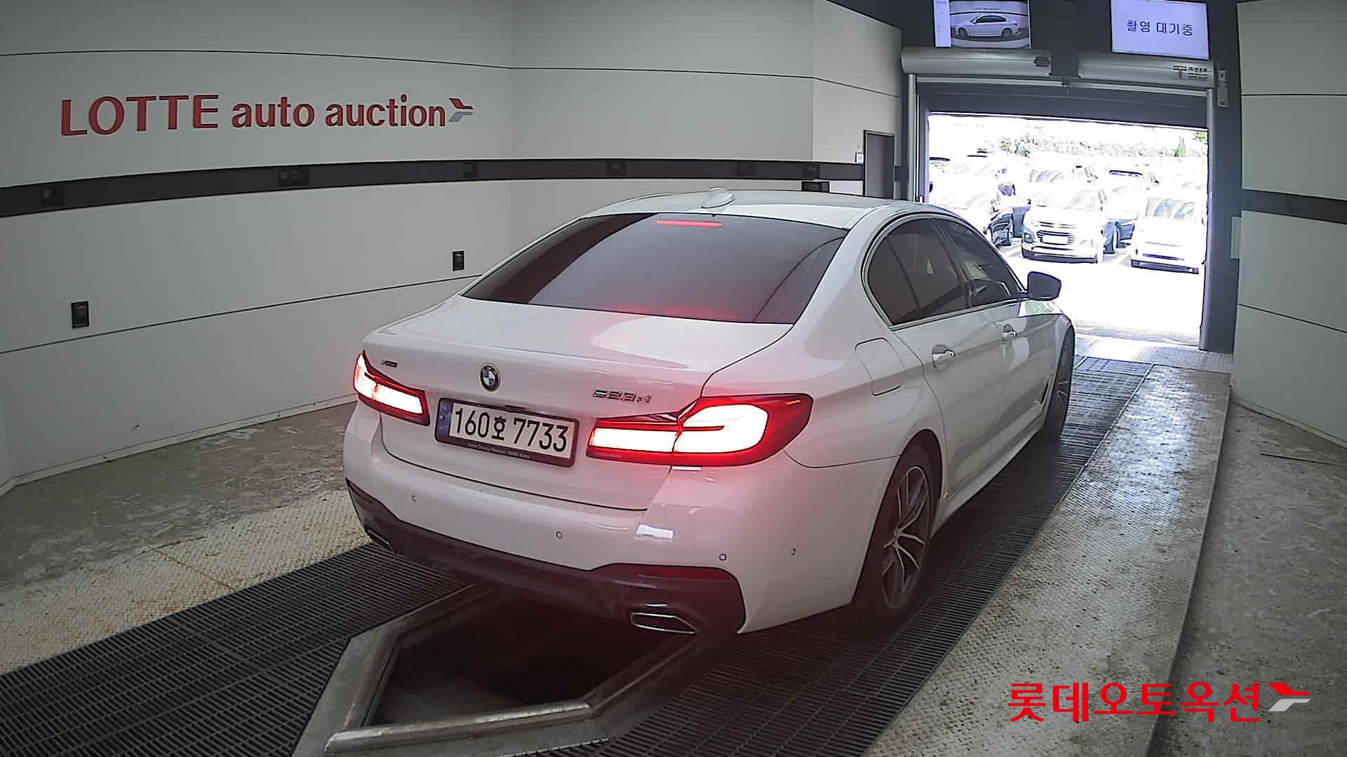 2021 - bmw 523d