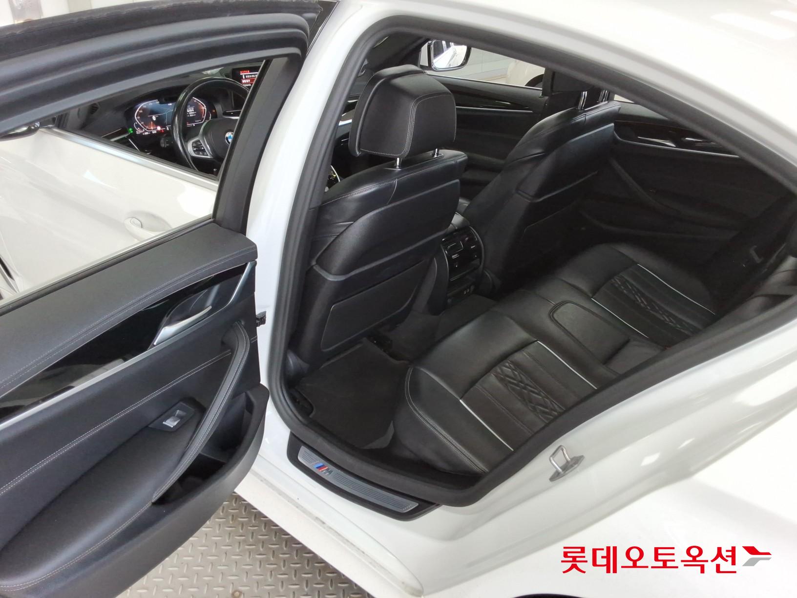 2021 - bmw 523d