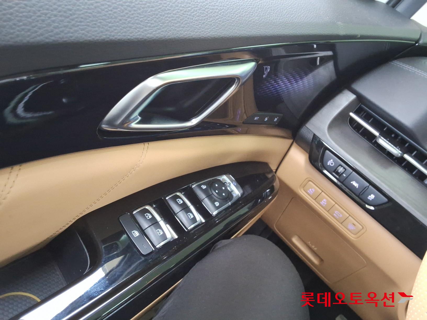 2023 - kia carnival