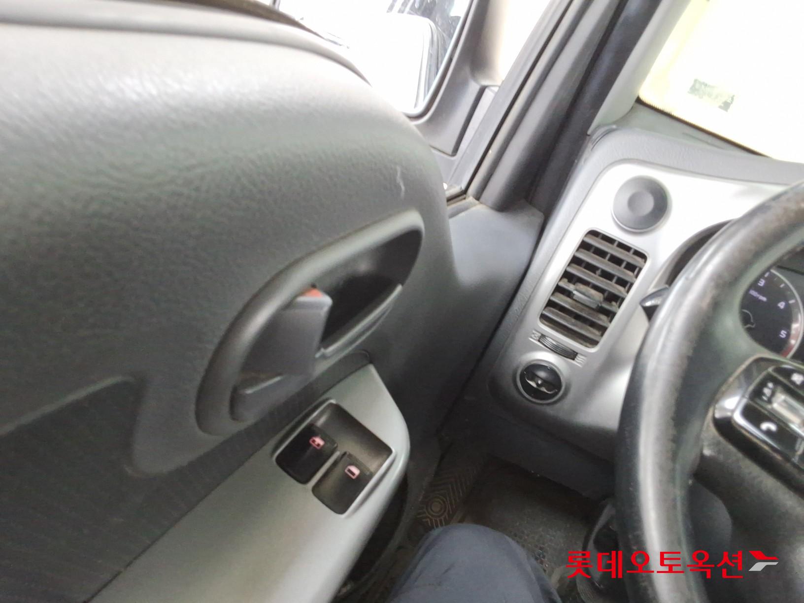 2023 - kia bongo