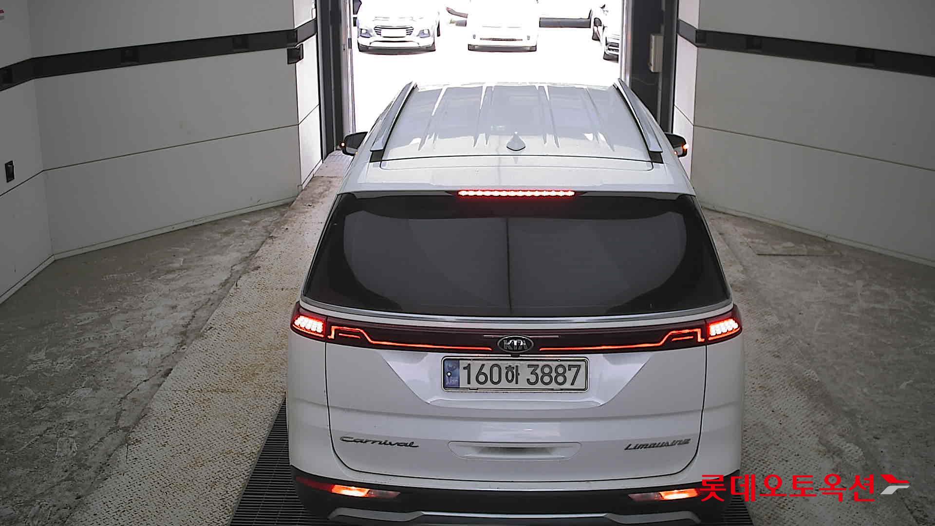 2021 - kia carnival