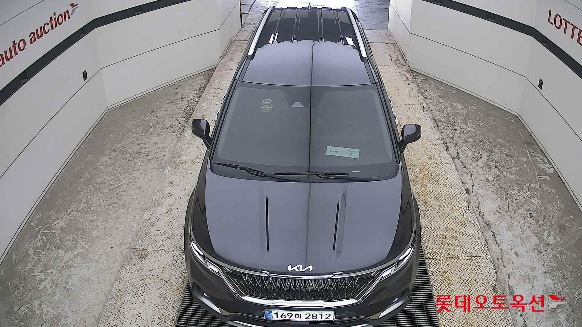 2022 - kia carnival