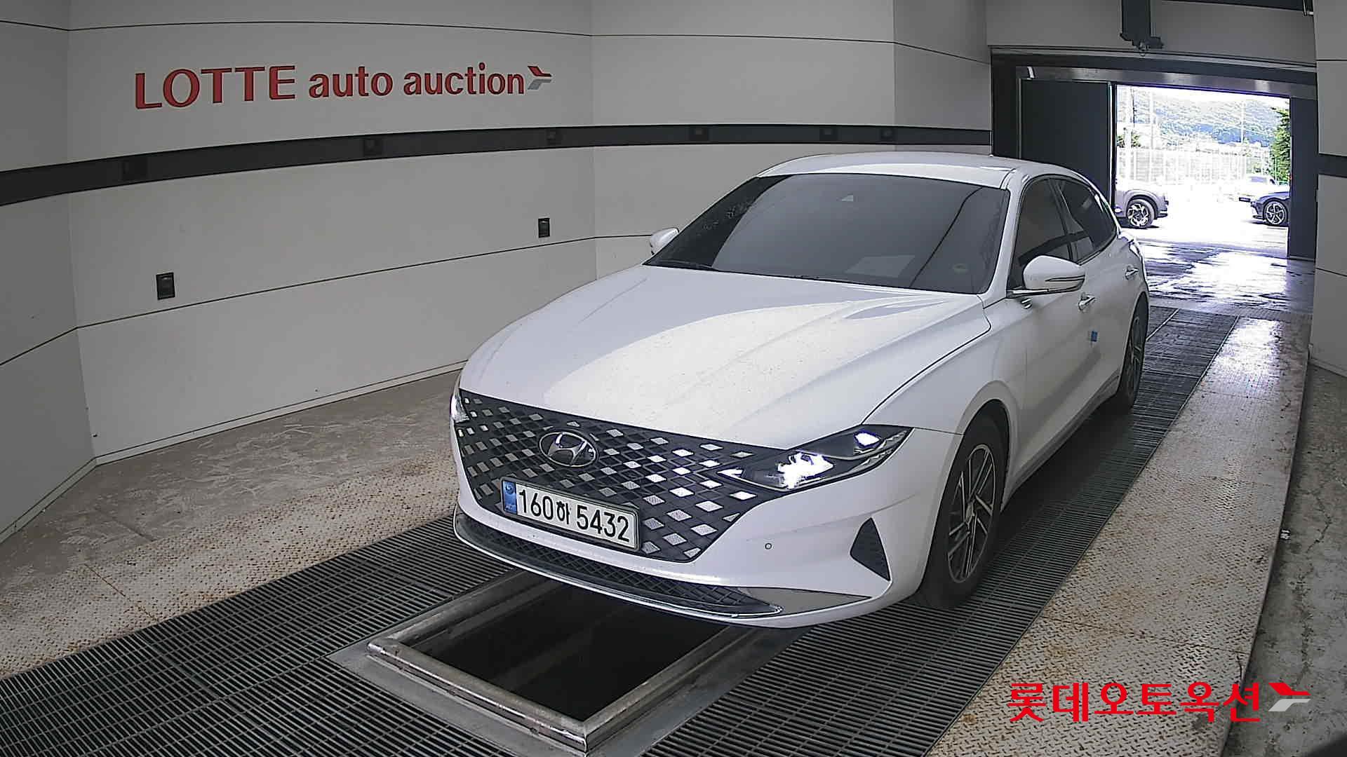 2022 - hyundai grandeur