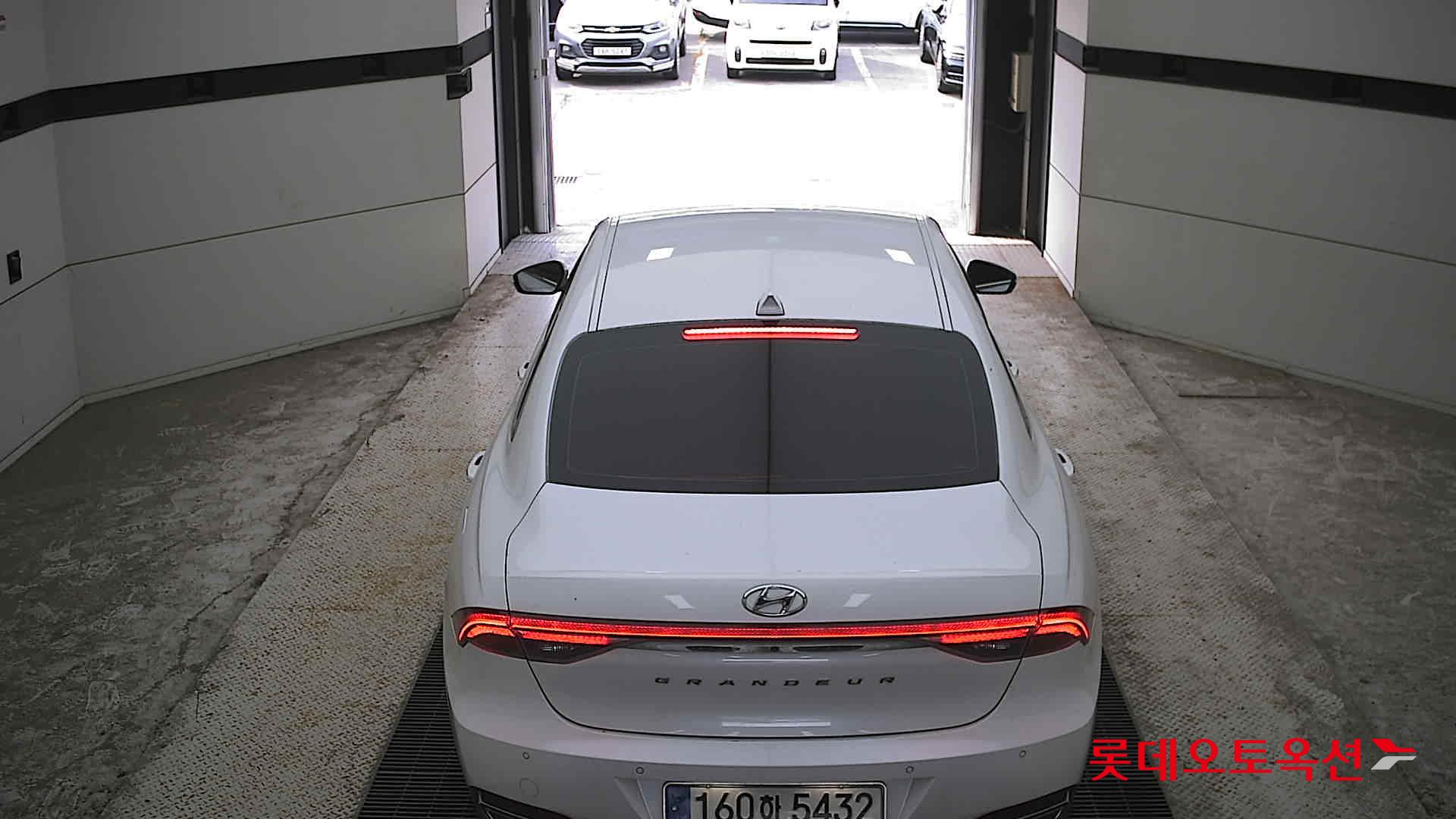 2022 - hyundai grandeur