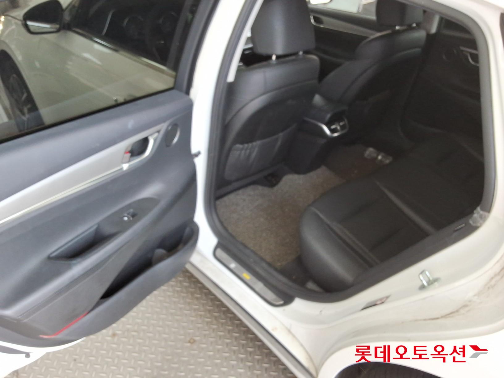 2022 - hyundai grandeur