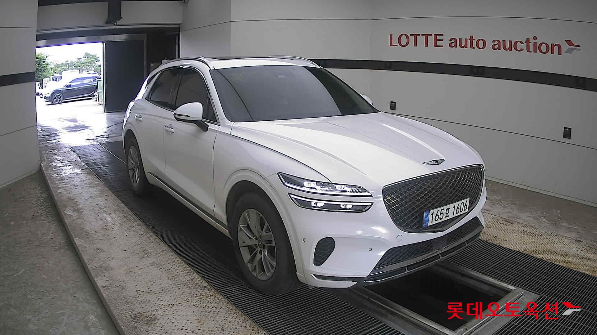 2021 - genesis gv70