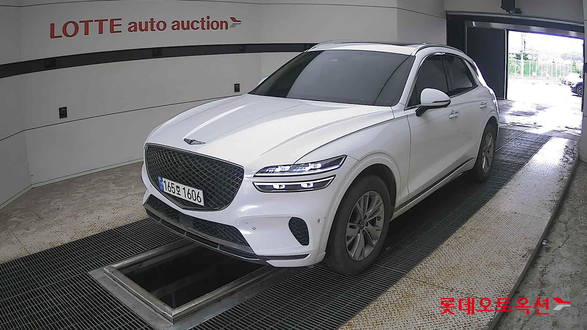 2021 - genesis gv70