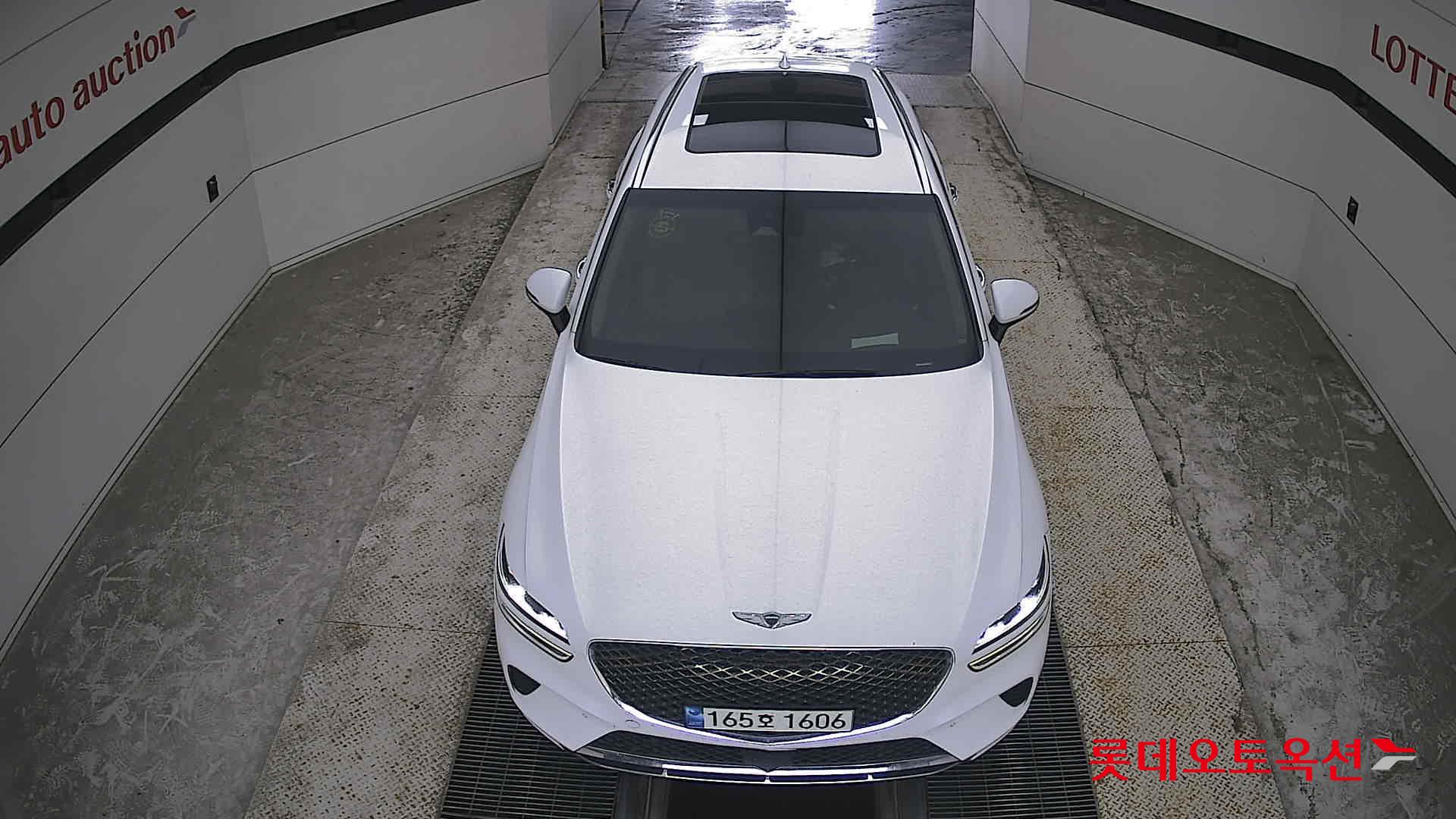 2021 - genesis gv70