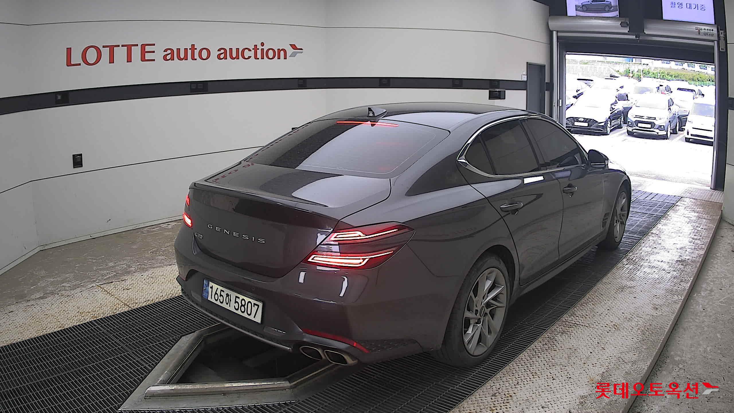 2023 - genesis g70