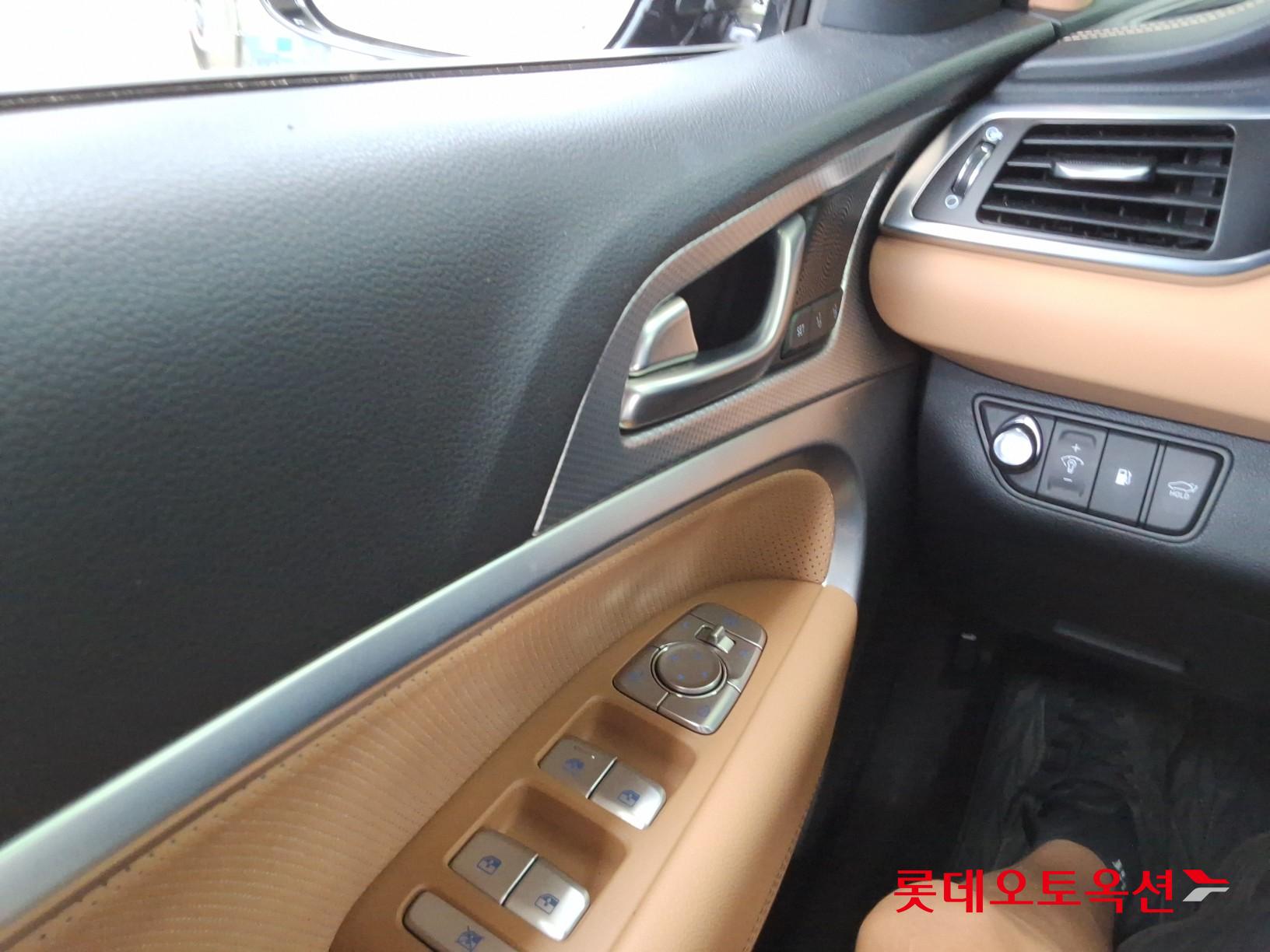 2023 - genesis g70