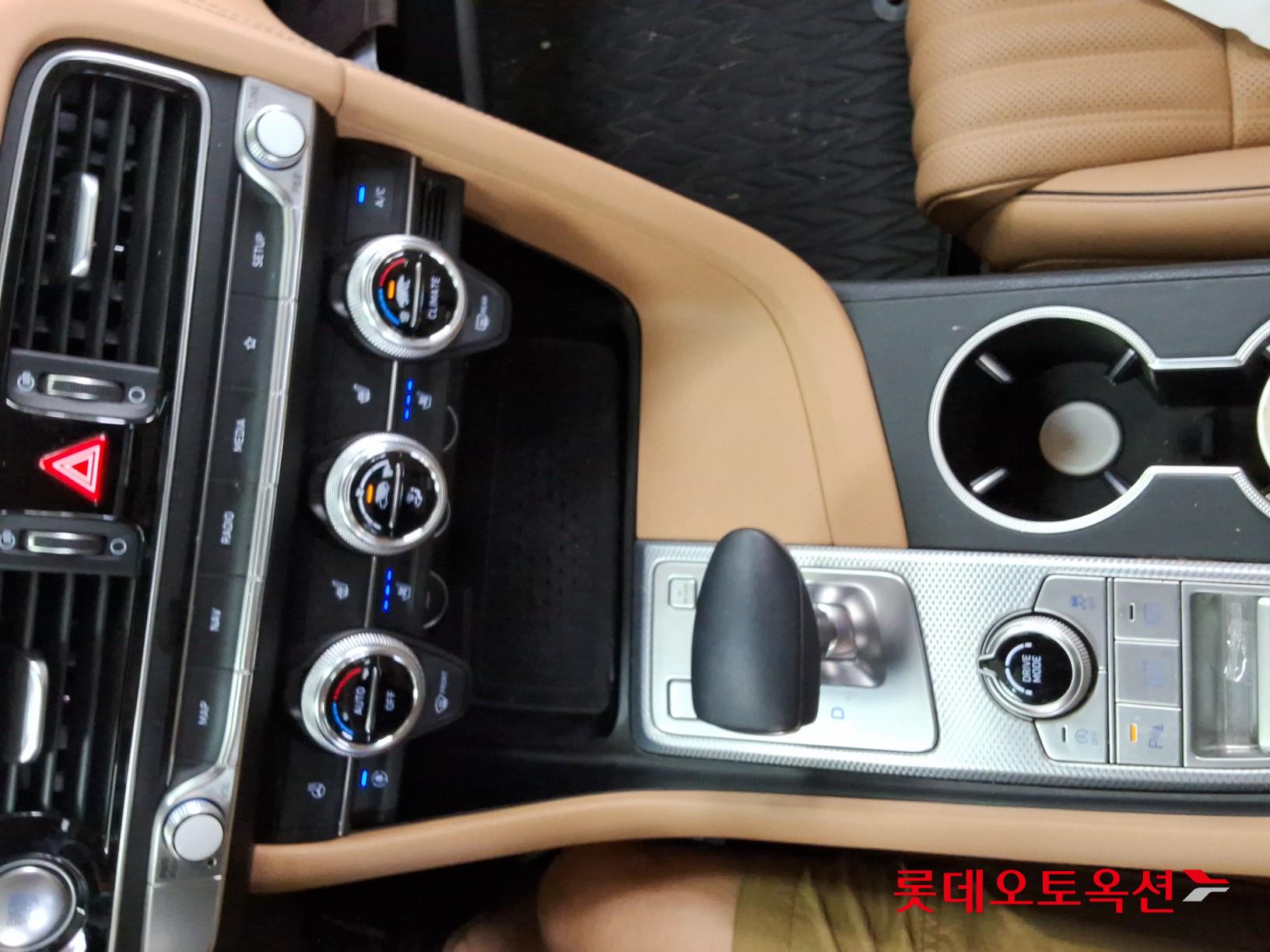 2023 - genesis g70