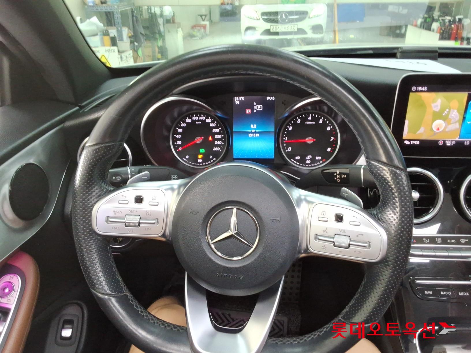 2019 - mercedes-benz c200