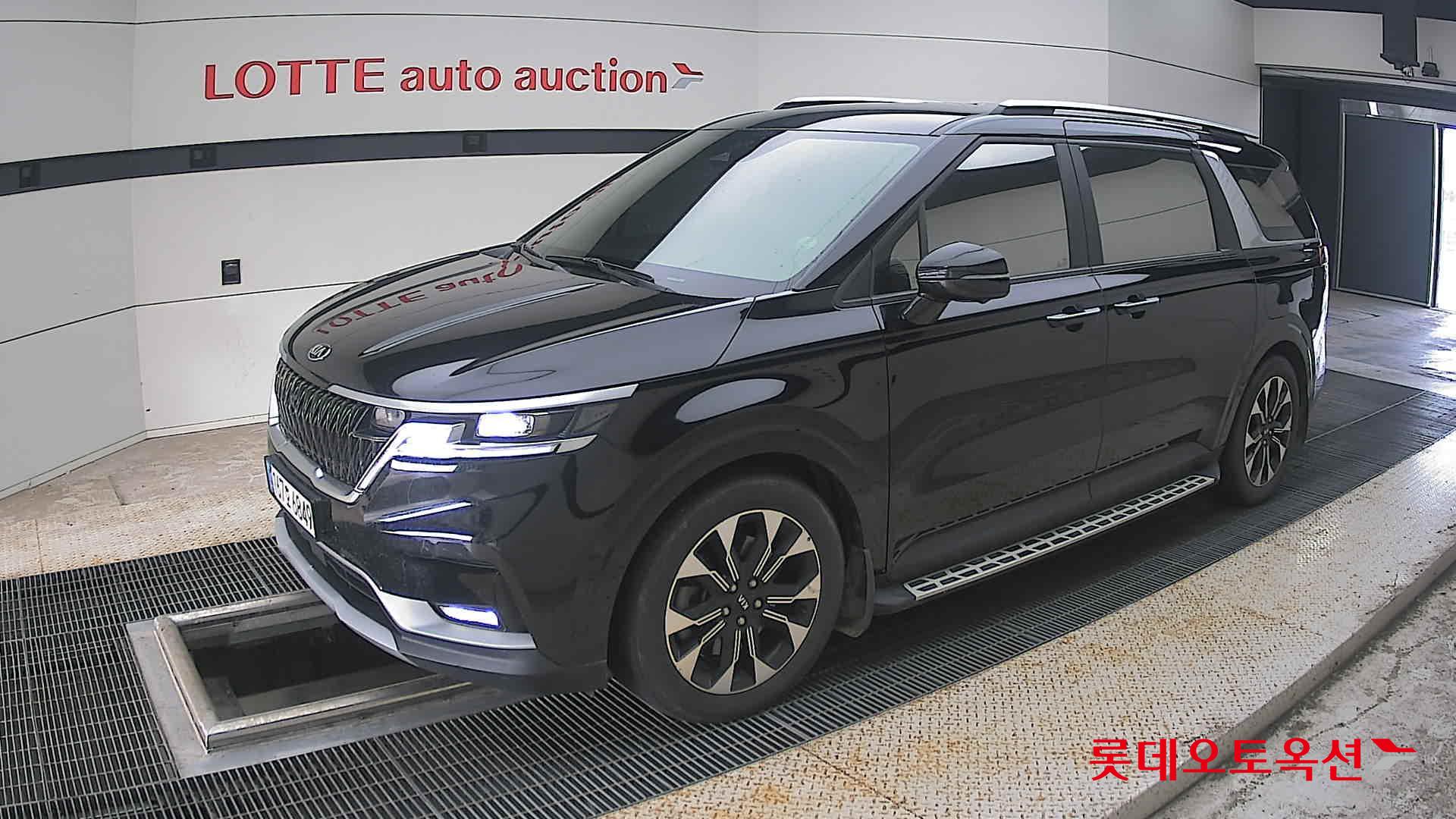 2021 - kia carnival