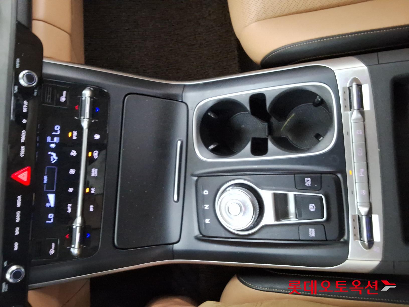 2021 - kia carnival