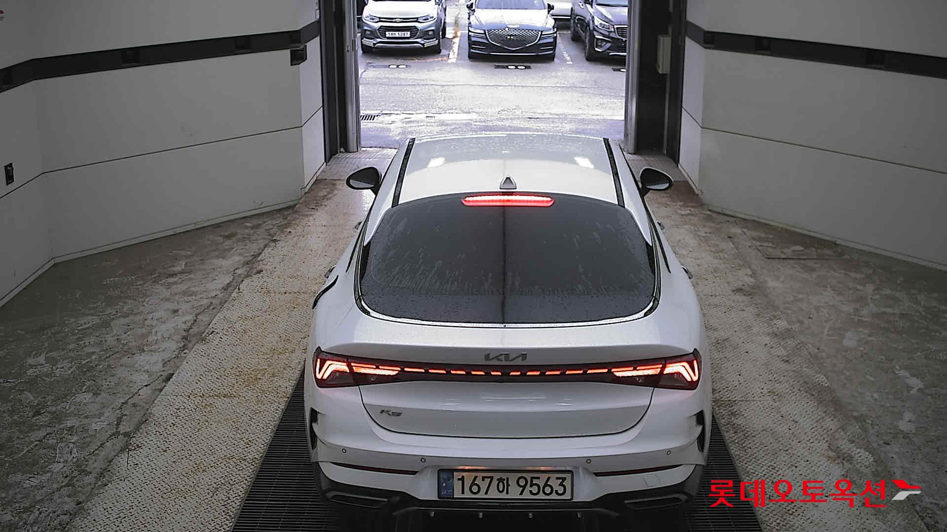2022 - kia k5