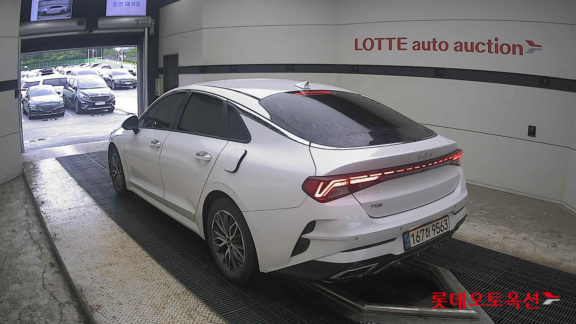 2022 - kia k5