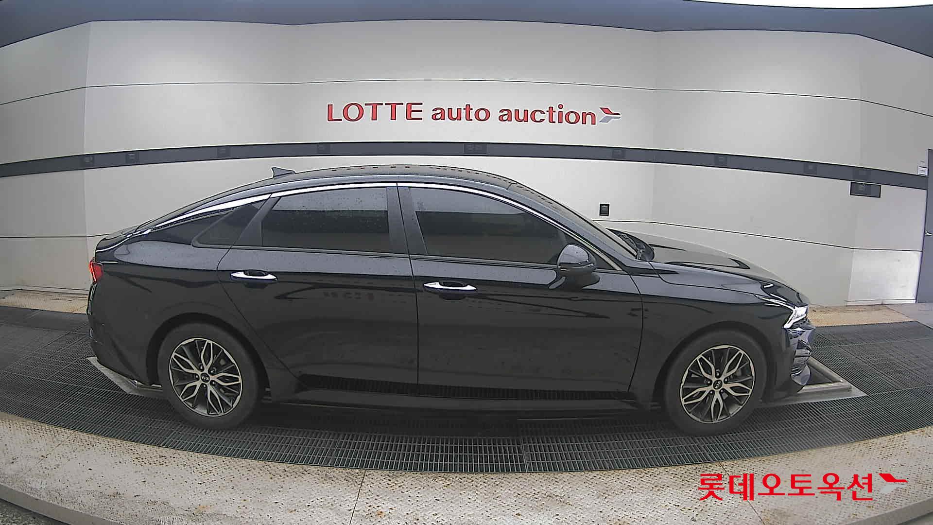2021 - kia k5