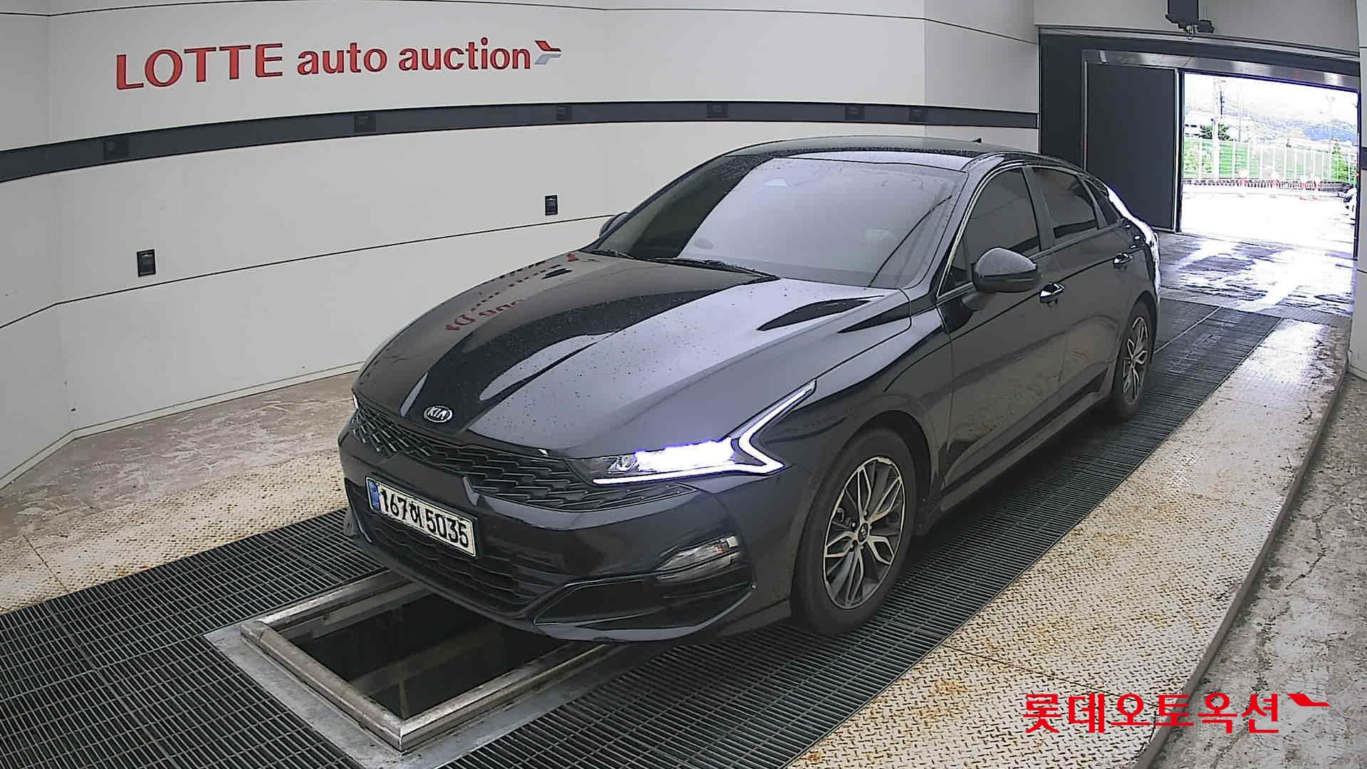 2021 - kia k5